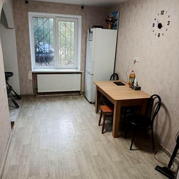 Продам 2х кімнатну квартиру