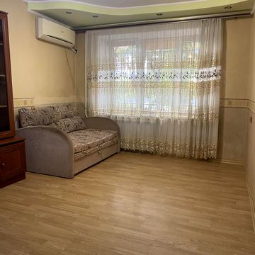 Краснова вул., 14