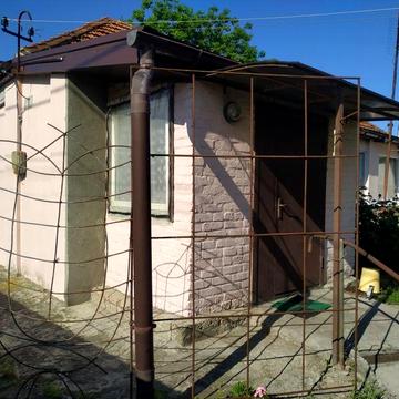 Продам окремий Дім р-н Крутий Берег)