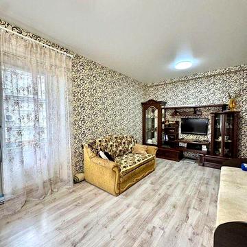 Продам 2 -х кімнатну квартиру в центрі міста