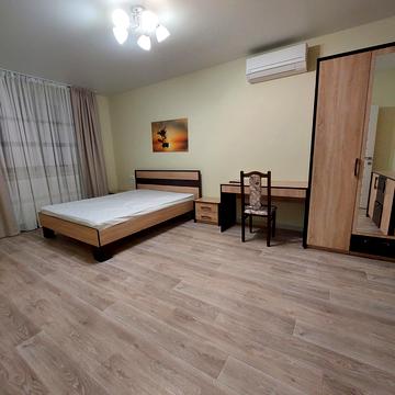 Промислова, 1