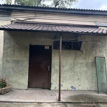 Продам 3-х кімнатну квартиру з підвалом
