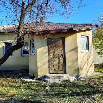 Продається житло