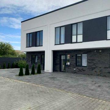 Продаж таунхауса з ремонтом Петропавлівська Борщагівка Без Комісії