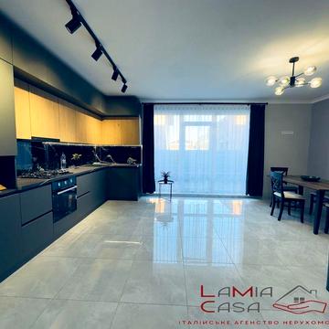 Продаж таунхауса з авторським ремонтом . Кучурів. 5 хв від Г. Майдану