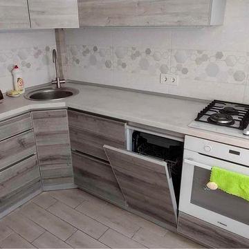 Продаж 3-х кімн. квартири повнометражної вул. Патріотична.