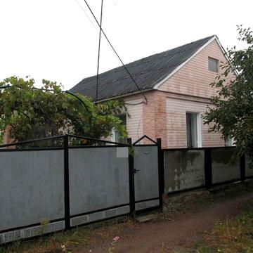 Продам будинок по вулиці Таврійській (р-н районної лікарні)