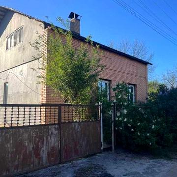 Будинок, дом біля лісу, кутовий фасад с. Круглик (м. Теремки, Іподром)
