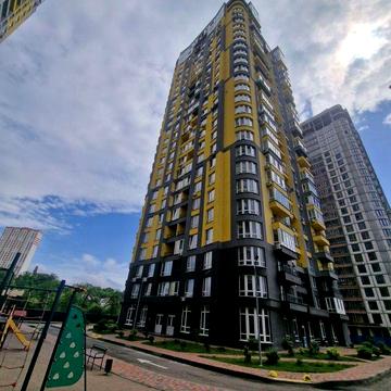 3к квартира з штукатуркою та проводкою ЖК Медовий будинок заселений ЖК Медовый