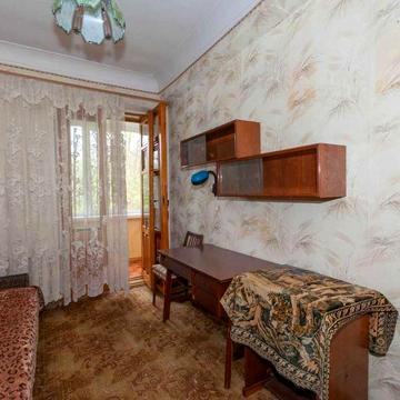 Здається 2-х к. кв. по вул. Воз"єднання Украіни (біля Манежу)
