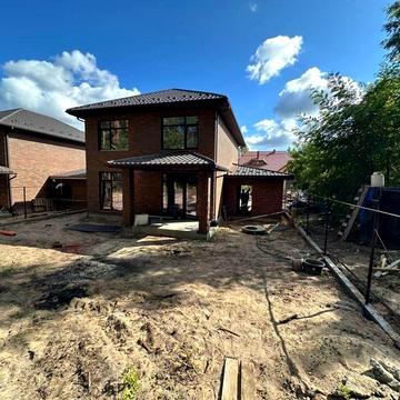 Будинок біля лісу в Гореничах