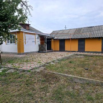 Житловий будинок в центрі Чорнобай