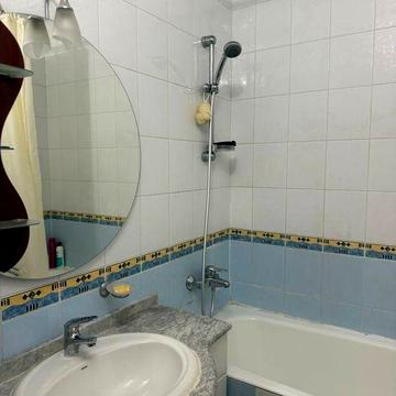 Без%Продам класну 3х ком 93.2м м.Позняки пiшки Ахматовой,поверх 3