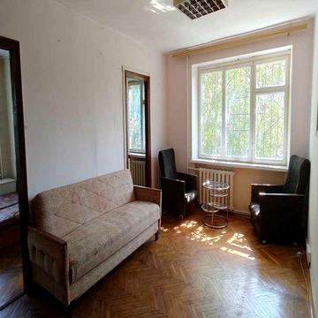 Продам 4к квартиру, на 2му поверсі, цегла, Київський р-н