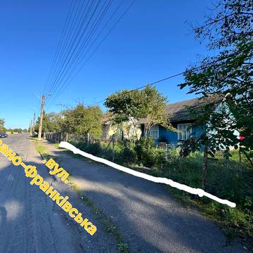 Степана Бандери вул., 82