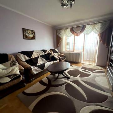 Довгострокова оренда 3к Квартира Тролейбусна вулиця
