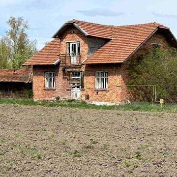 Цегляний, добротний будинок в Коломийському районі