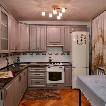 Степана Бандери вул., 9