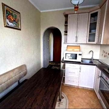 Продам 2х комн кв м Армейская 5 мин 2/5 с ремонтом
