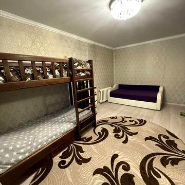 Продаж 1 кімнатної квартири в центрі м. Узин