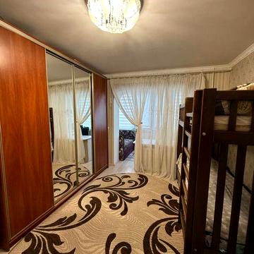 Продаж 1 кімнатної квартири в центрі м. Узин