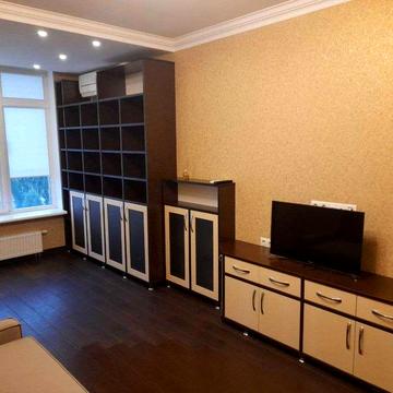 Оренда 1к 42кв.м. вул. О.Туманяна, 3 ст.М «Лівобережна» 5хв.