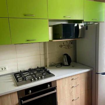 Слобожанський просп. (ім. газети Правда), 1