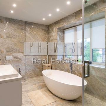 Виноградна, 5