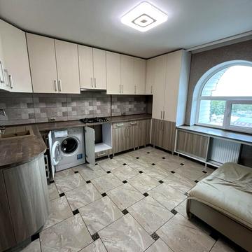 Михайла Лушпи просп., 5 к30
