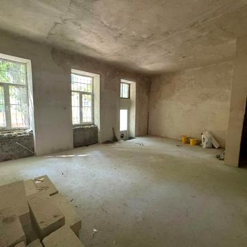 Академіка Романа Кучера вул., 4