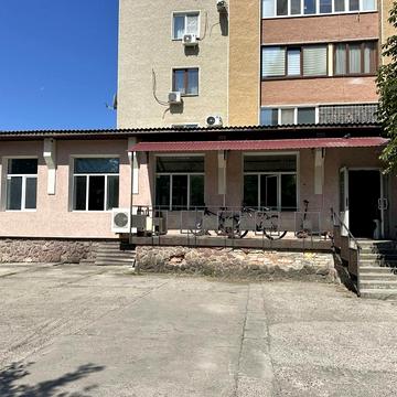 Південний бульв., 42