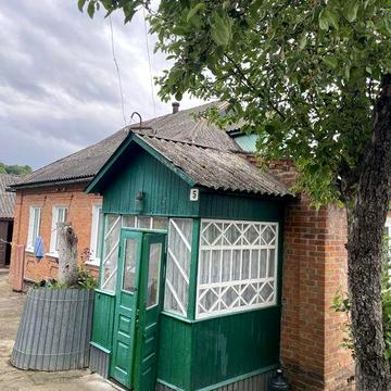 Затишний доглянутий будинок в місті Ромни