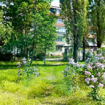 Богдана Хмельницького вул., 20