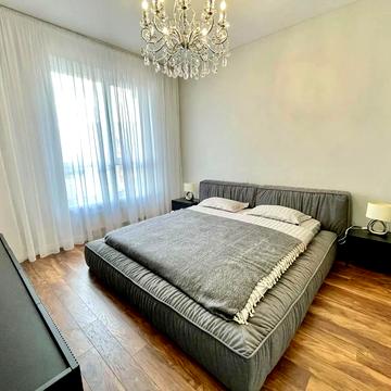 Лесі Українки бульв., 7-В