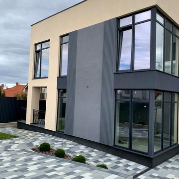 Хустський провулок, 7