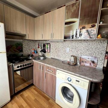 3 комнатная квартира Шевченковский Чаривная улица