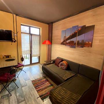 Сдам квартиру.длительно по месячно .Жк Авторский