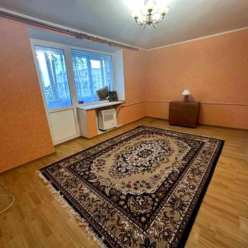 Продаж 2к квартири в Сутисках