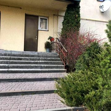 Павла Тичини вул., 2-А