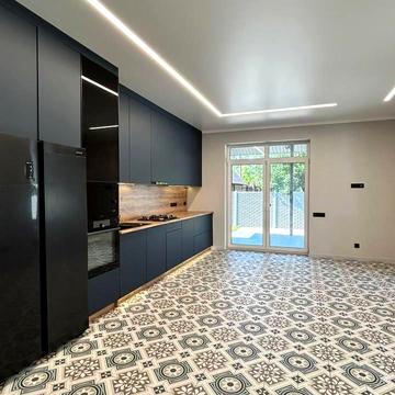 Полтавська вул.