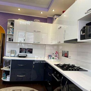 Продам сучасну 1-кімнатну квартиру