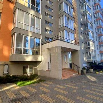 Однокімнатна квартира з можливістю зробити окремий вхід ЖК Статус