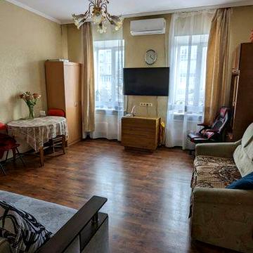20тыс Продам кв-ру с автономным отоплением, 2кв Героев Небесной Сотни.