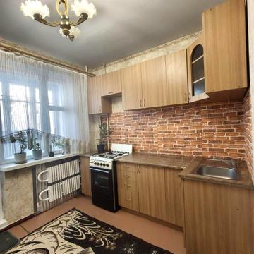 Панаса Мирного вул., 21/3