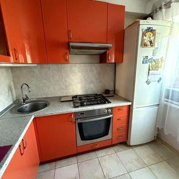 Продам 2 кімн. квартиру в Украінці.