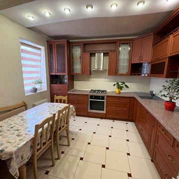 Продаж 3-х кім квартири 8/10 проспект Миру