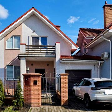 Таунхаус в закритому котеджному містечку