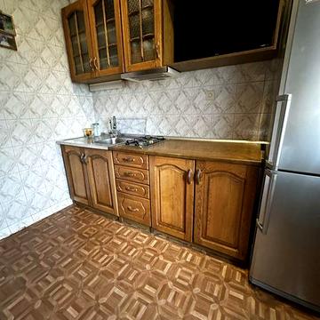 Продається двокімнатна квартира жм Парус