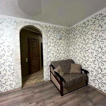 Продам 3 кім. з ремонтом по вул. М.Гончарівська, 1