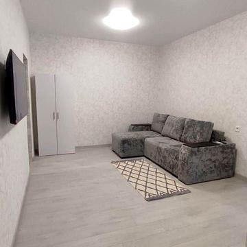 Ревуцького вул., 35